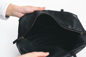 a(アー)ボストンバッグ