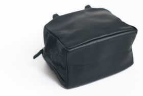 a(アー)ボストンバッグ ブラック