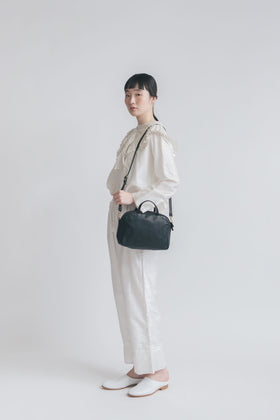 a(アー)ボストンバッグ ショルダー