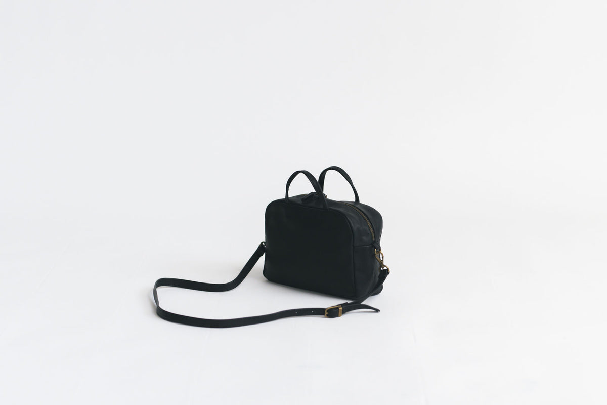 a（アー）ボストンバッグ ショルダー ｜くらすこと公式オンラインストア