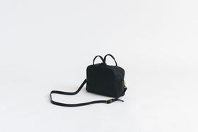 a(アー)ボストンバッグ ショルダー