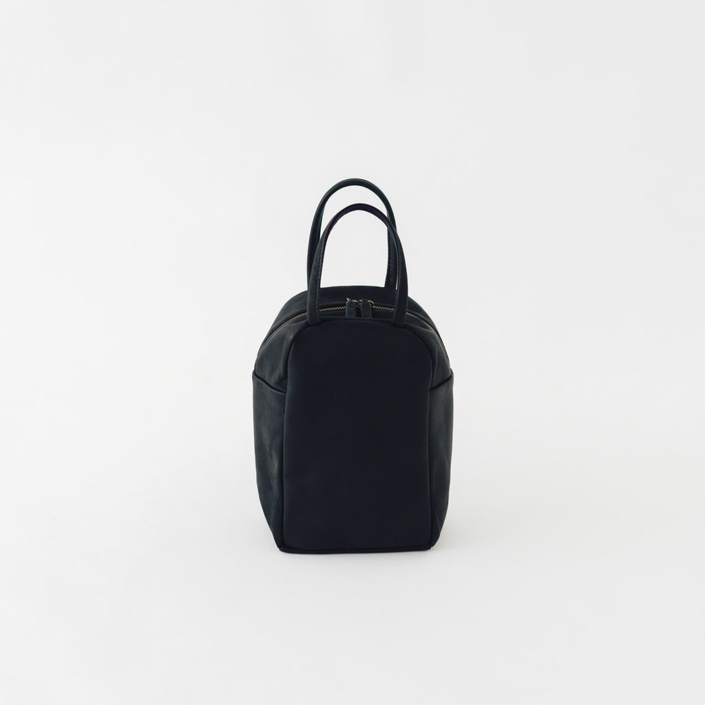 a(アー)ボストンバッグ ブラック