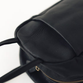 a(アー)ボストンバッグ ブラック