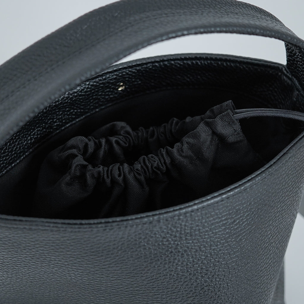 a(アー) バケットバッグ