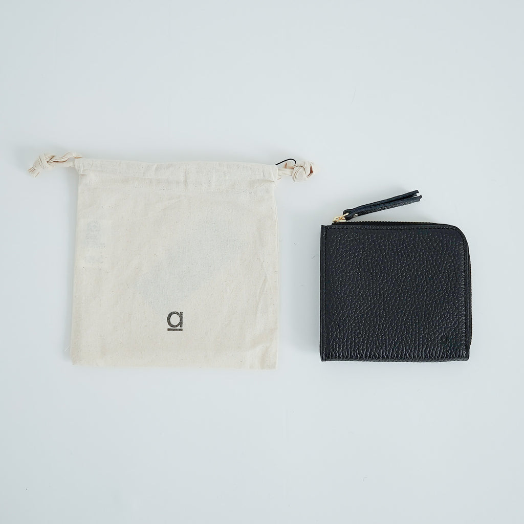 a(アー) Lジップウォレット