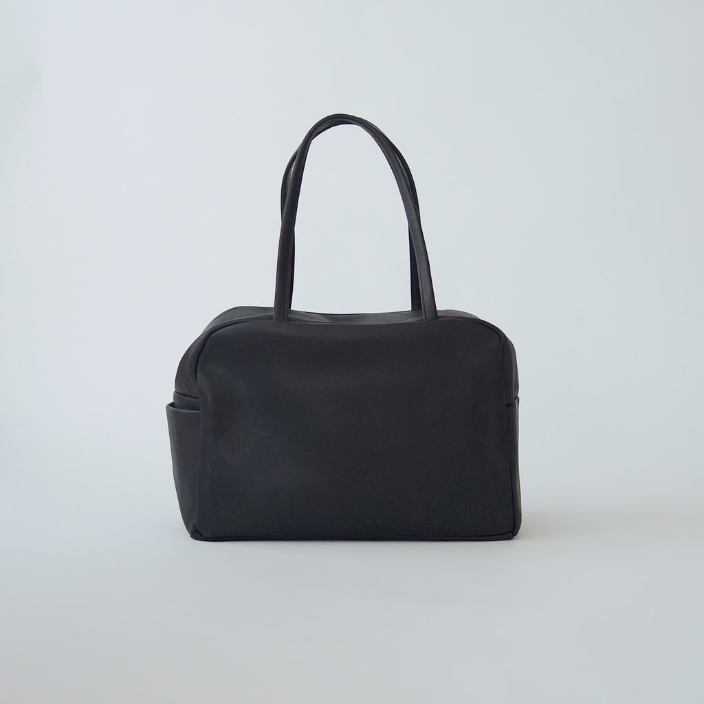 a(アー)ボストンバッグ