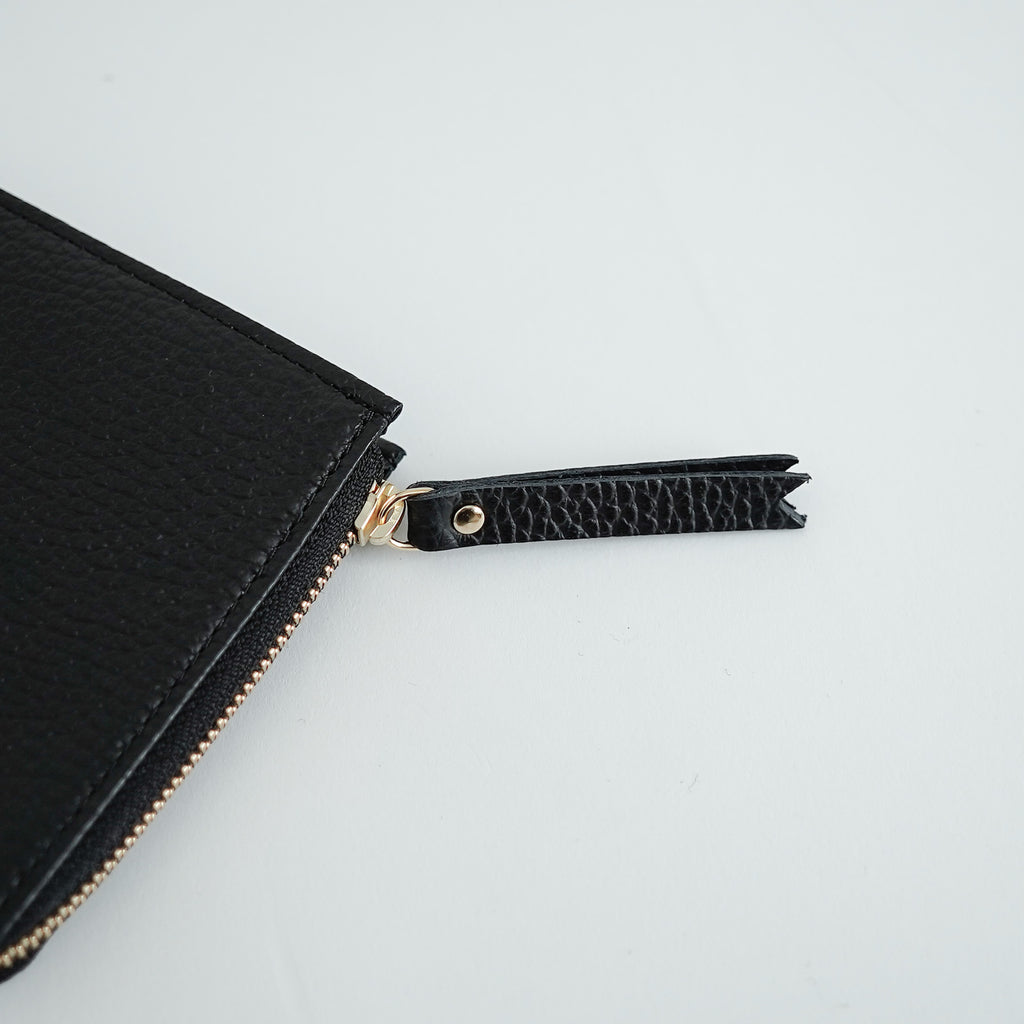 a(アー) Lジップウォレット