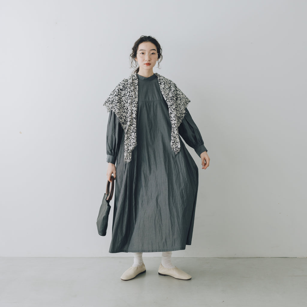 「わたしたちらしい、大人のかわいらしさ」キュプラコットン タックワンピース