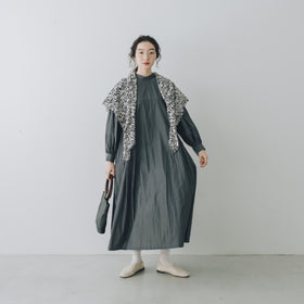 「わたしたちらしい、大人のかわいらしさ」キュプラコットン タックワンピース