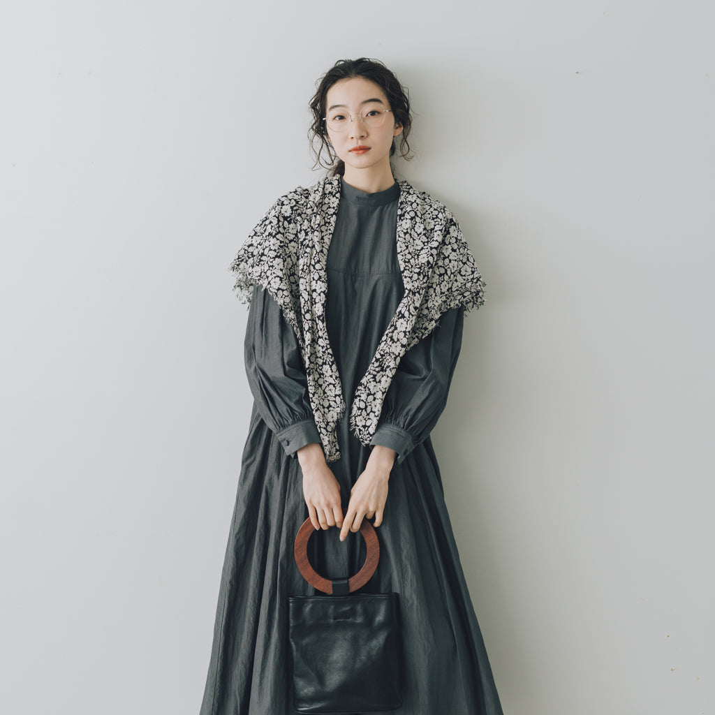 「わたしたちらしい、大人のかわいらしさ」キュプラコットン タックワンピース