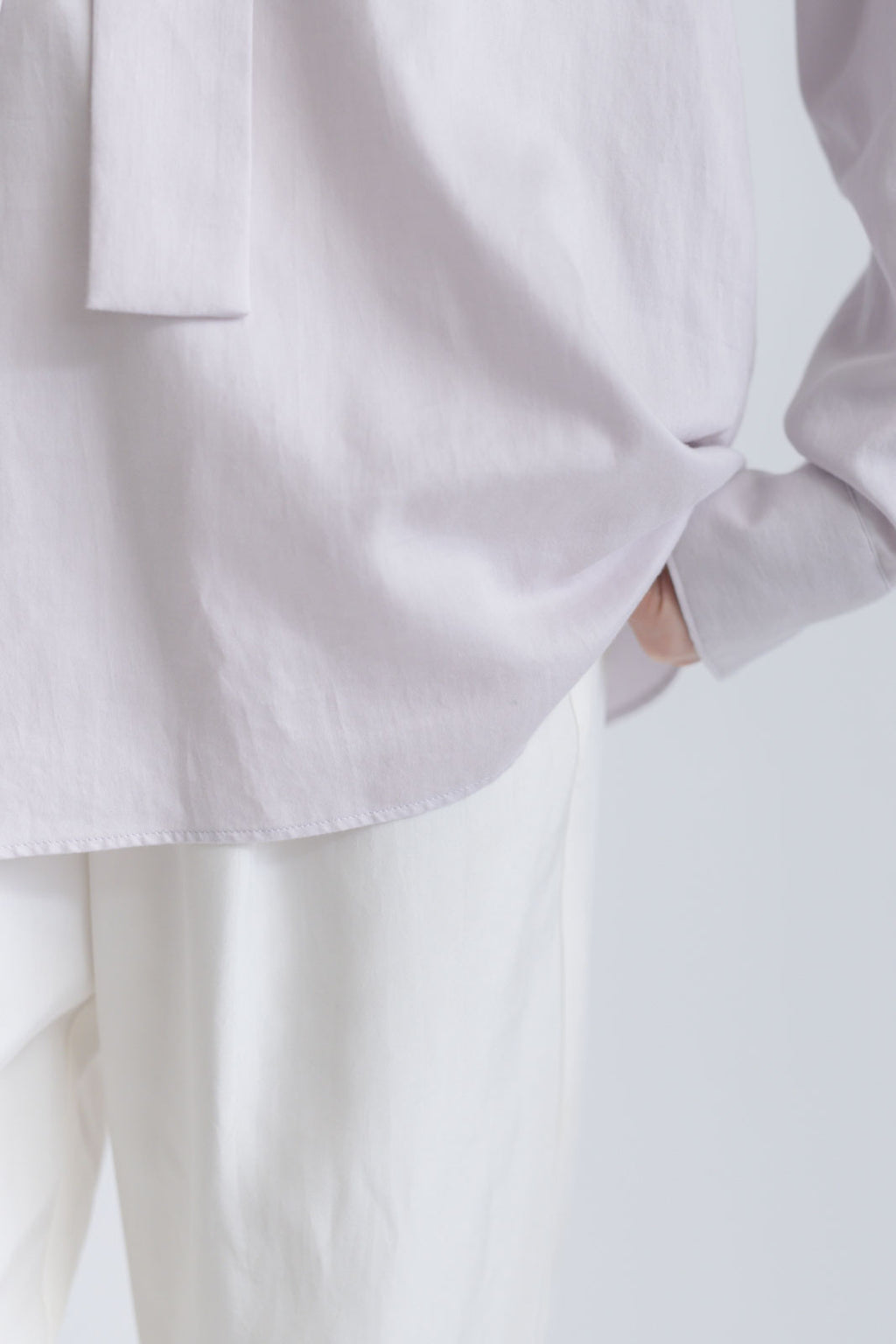 fruits of life リボンハイネックシャツ 霞色/ラベンダー