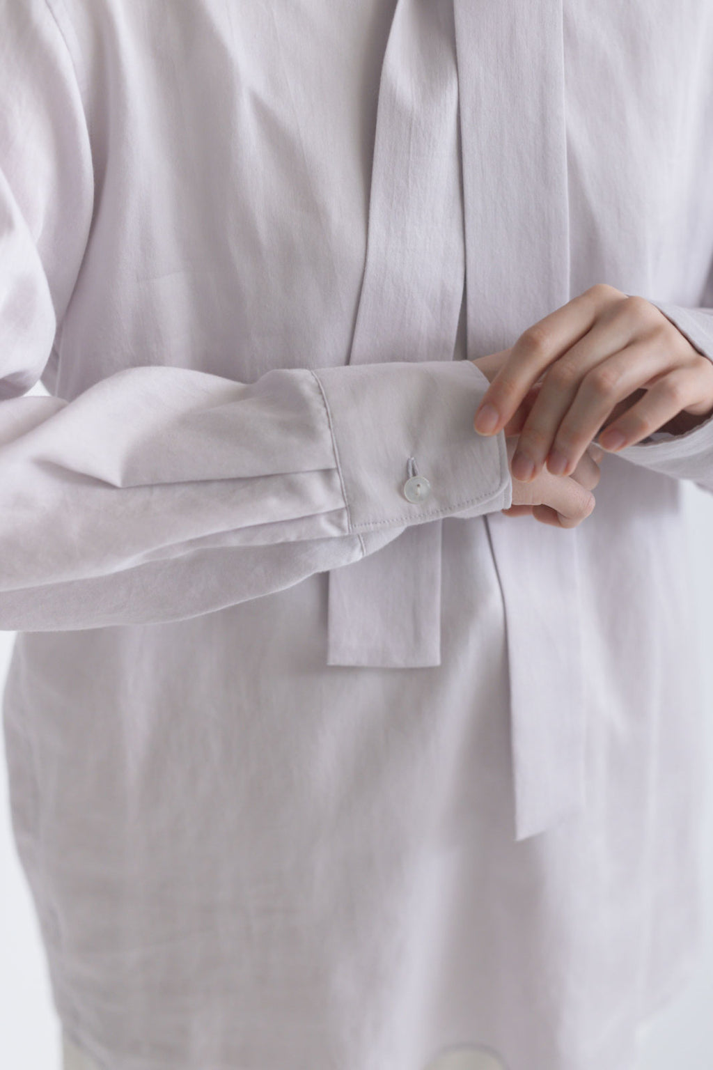 fruits of life リボンハイネックシャツ 霞色/ラベンダー