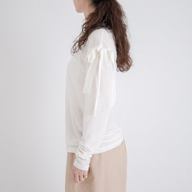 shida リボンプルオーバー