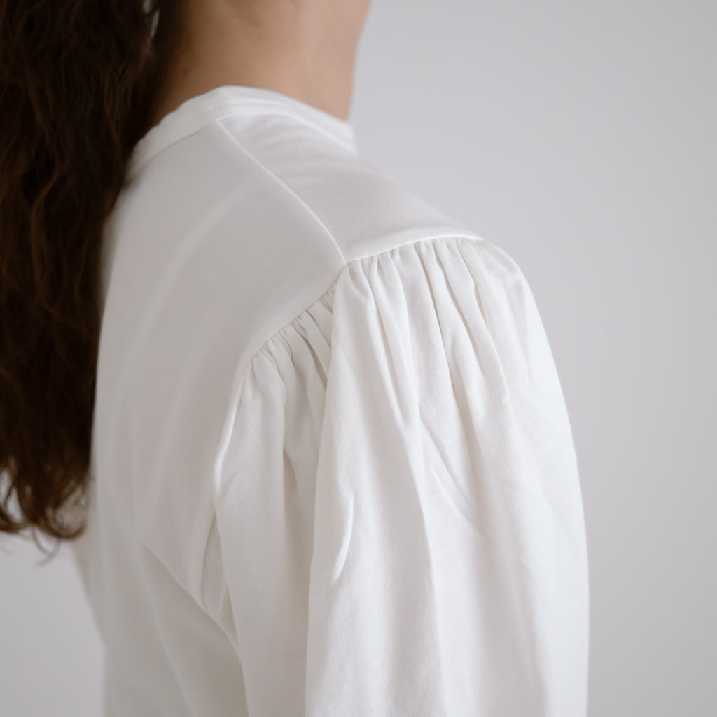 shida パフスリーブ Tシャツ