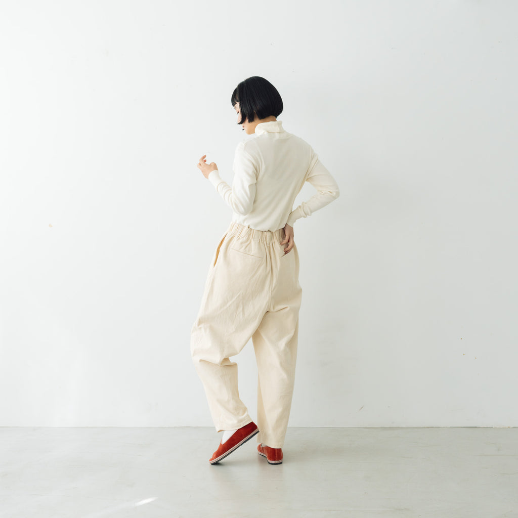 koton オーガニックコットン コーデュロイeaseテーパードパンツ エクリュ