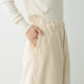koton オーガニックコットン コーデュロイeaseテーパードパンツ エクリュ