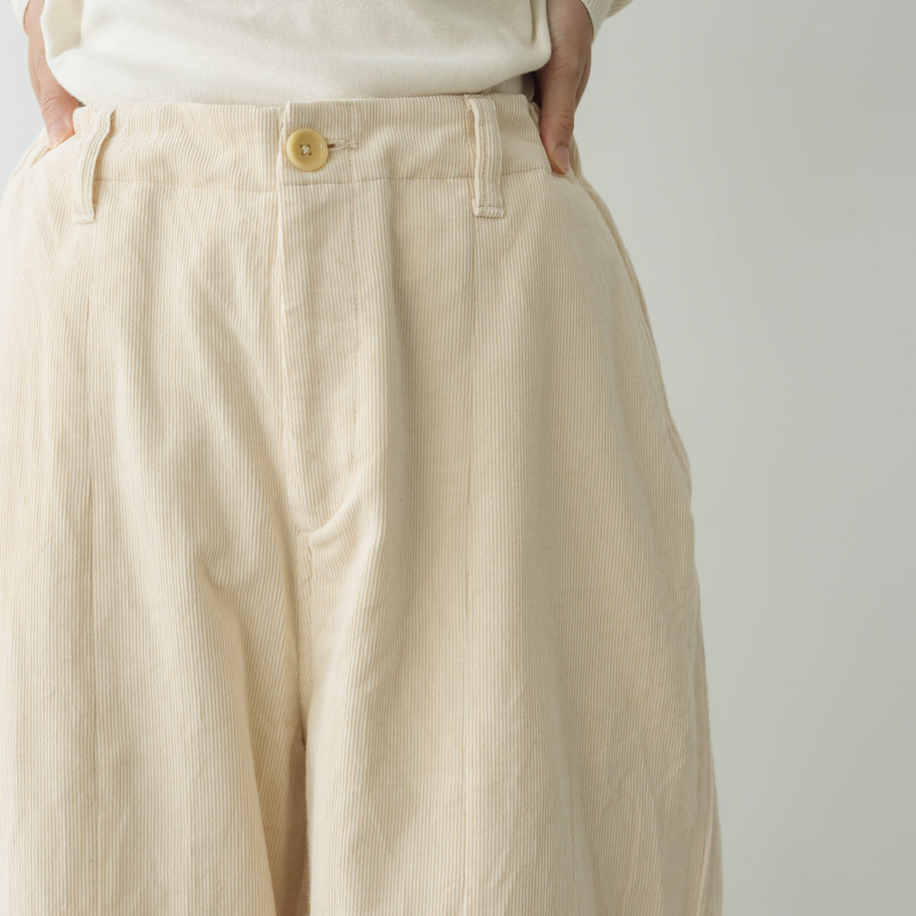 koton オーガニックコットン コーデュロイeaseテーパードパンツ エクリュ