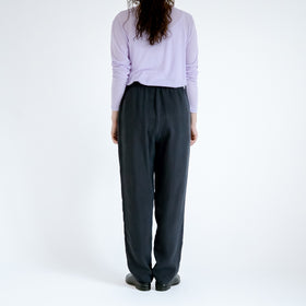 fruits of life キュプラテーパードパンツ 紺ねず色/ネイビー