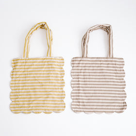 chitose.K scallop tote bag
