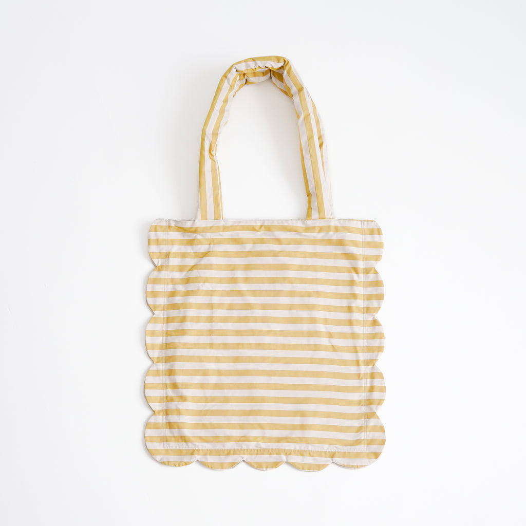 chitose.K scallop tote bag