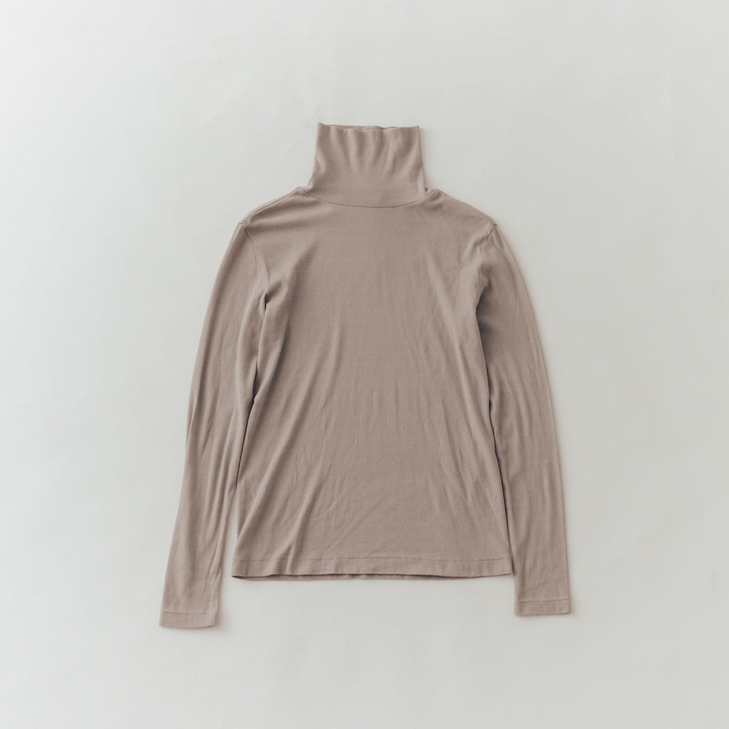 HAU タートルネック "frais"