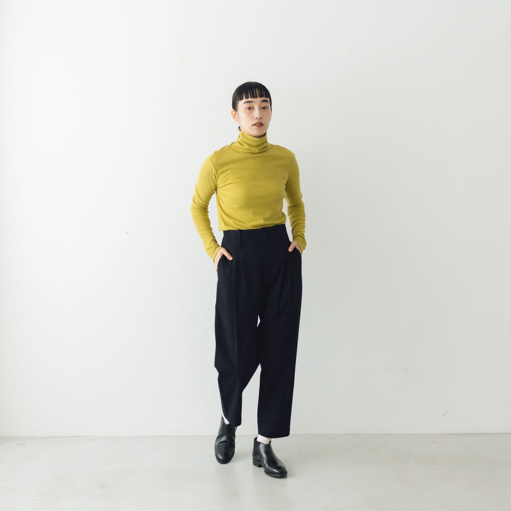 HAU タートルネック "frais"