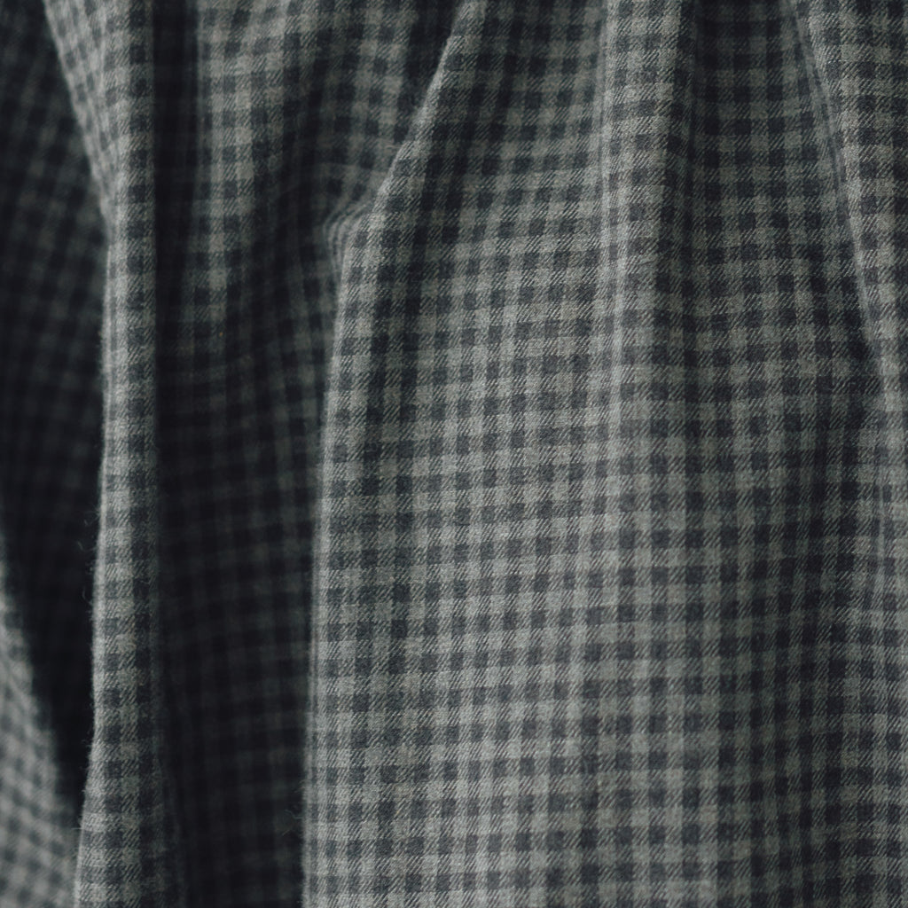 HAU ブラウス "ruffled" チェック チャコールグレー