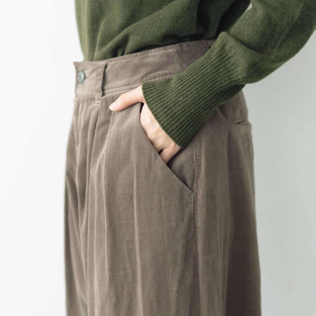 HAU パンツ "oval" ベルベット