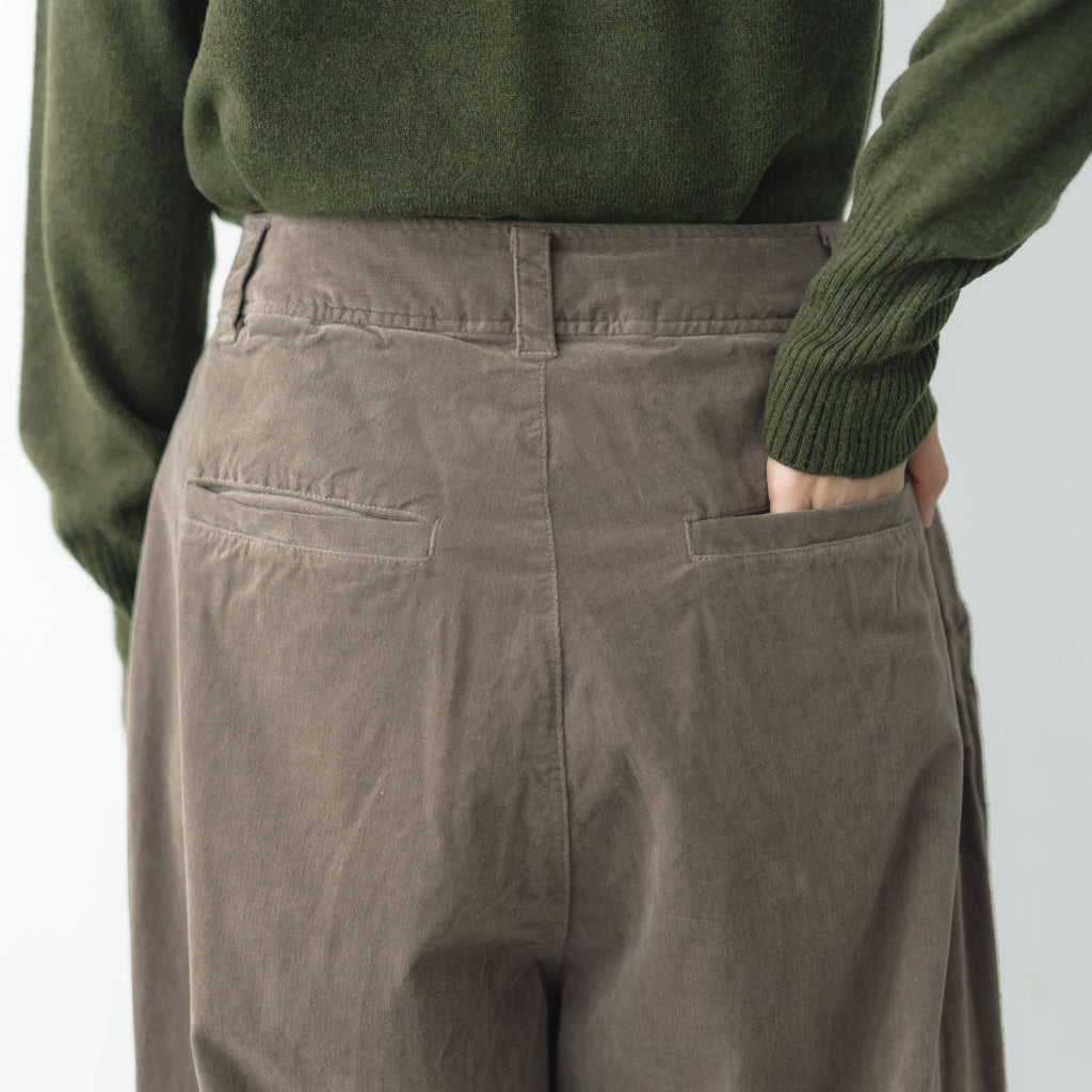 HAU パンツ "oval" ベルベット