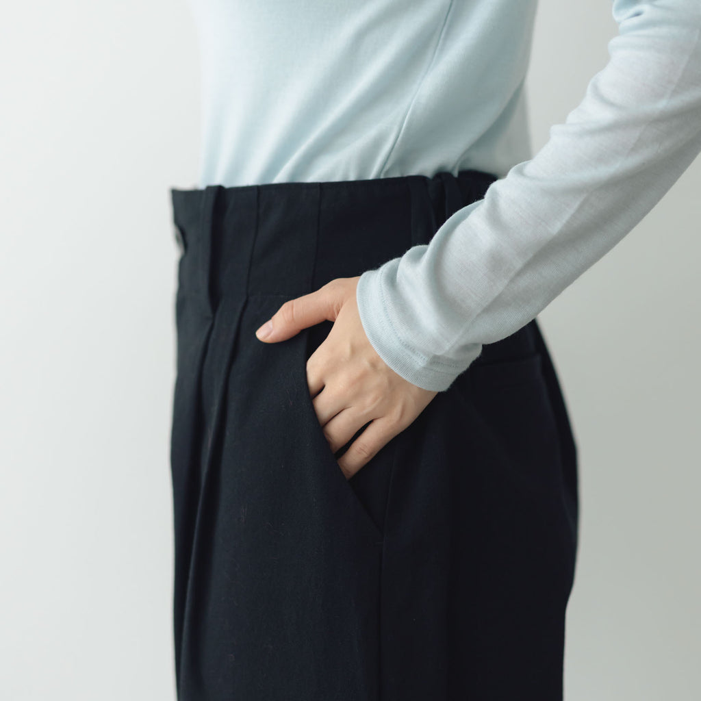 HAU パンツ "cotton wool chino"