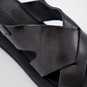 BRADOR レザークロスサンダル