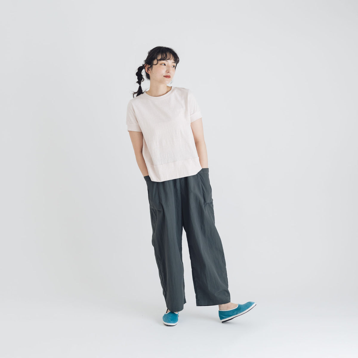 āta ナイロン コクーンパンツ ｜くらすこと公式オンラインストア