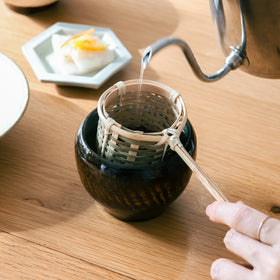 籐巻き茶こし(小)