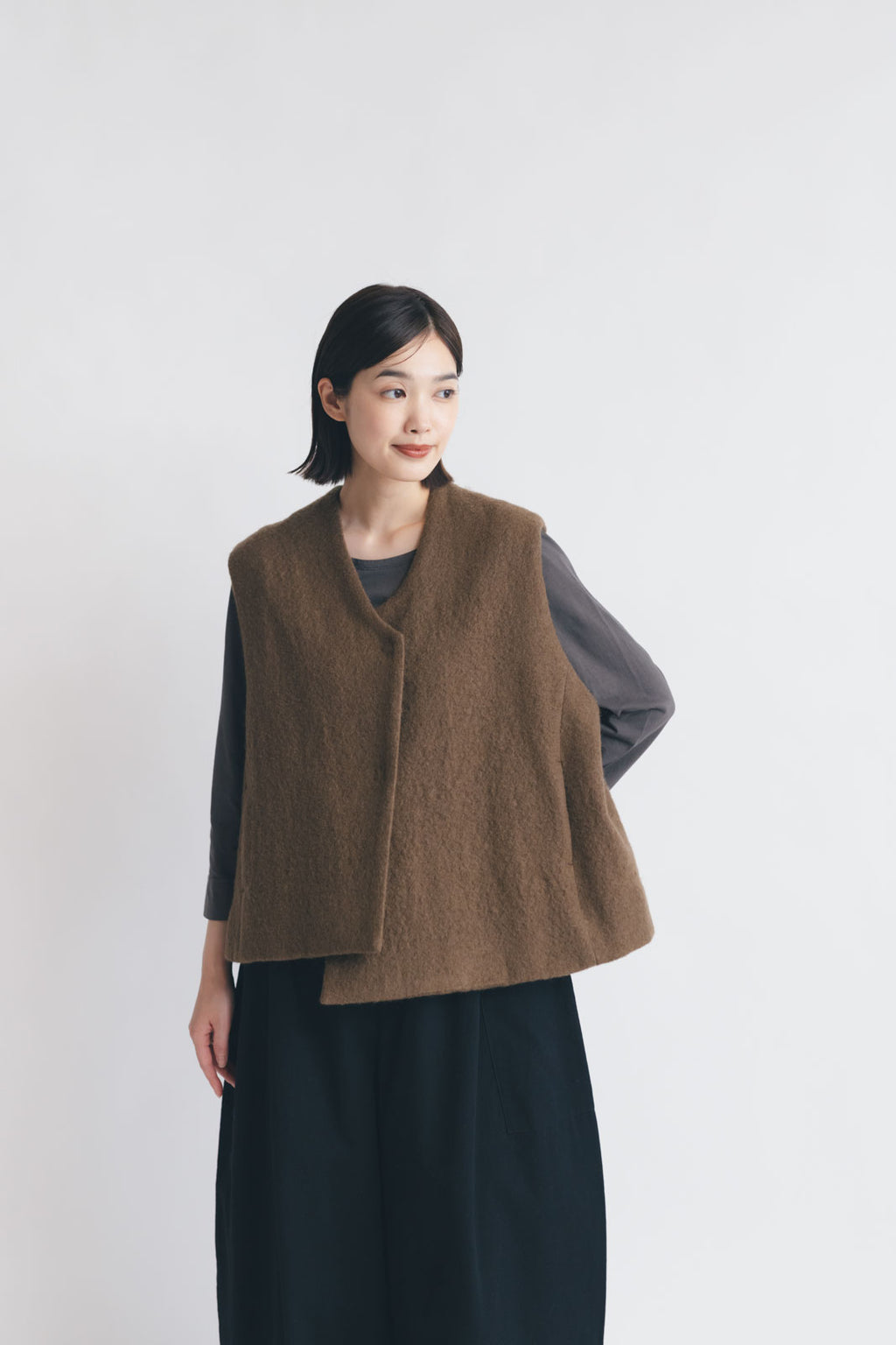 Atelier d’antan Greco ウールベスト