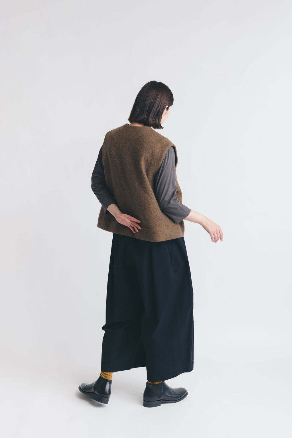 Atelier d’antan Greco ウールベスト