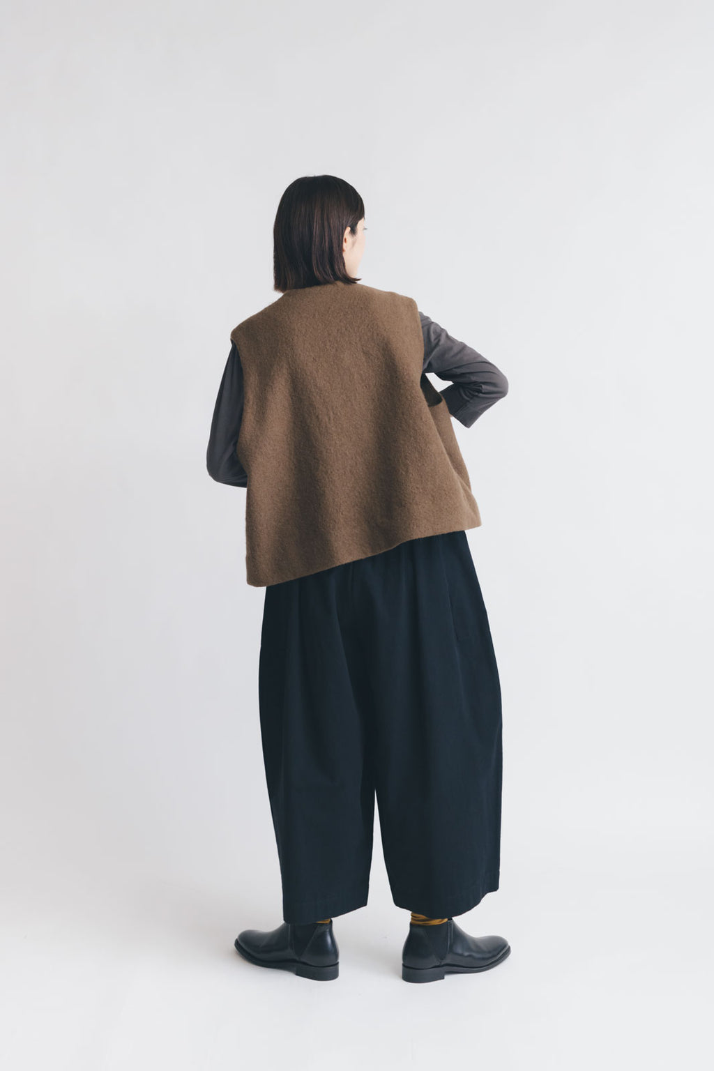 Atelier d’antan Greco ウールベスト