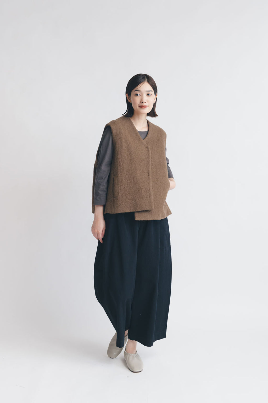 Atelier d’antan Greco ウールベスト