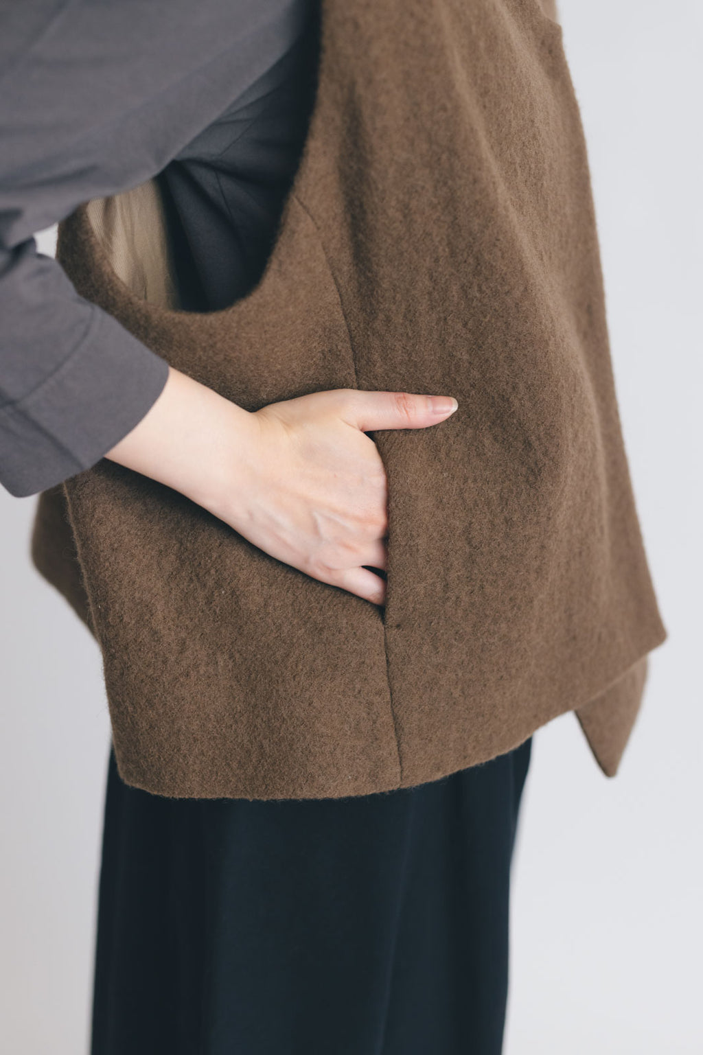 Atelier d’antan Greco ウールベスト