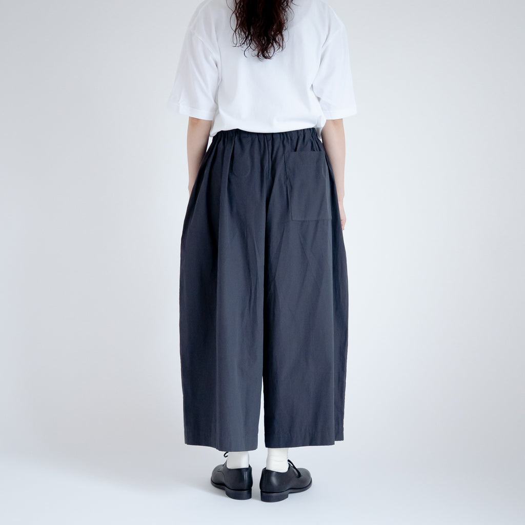 Atelier d’antan Reymont コットンパンツ ダークグレー