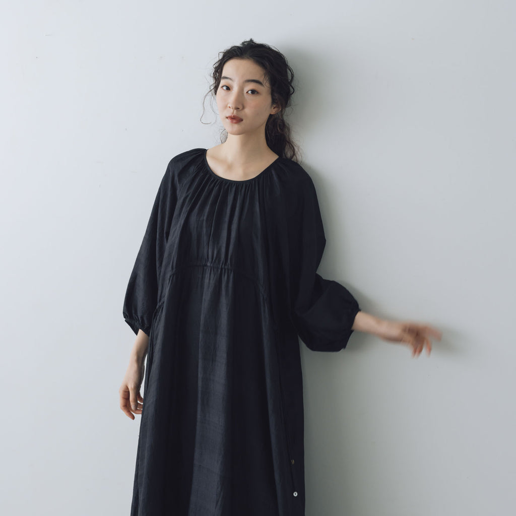 BUNON バックボタンドレス