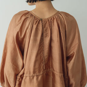 BUNON バックボタンドレス