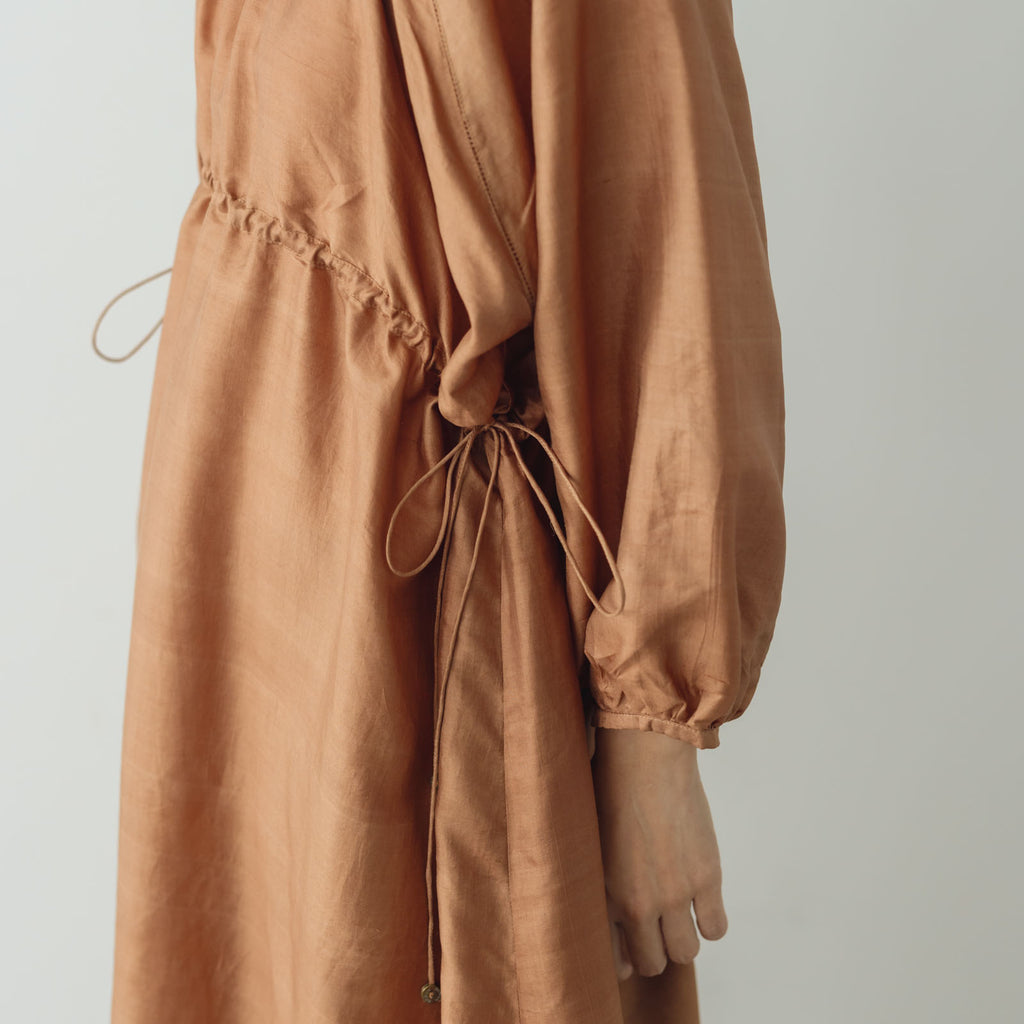 BUNON バックボタンドレス