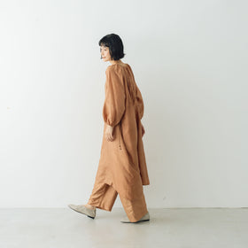 BUNON バックボタンドレス