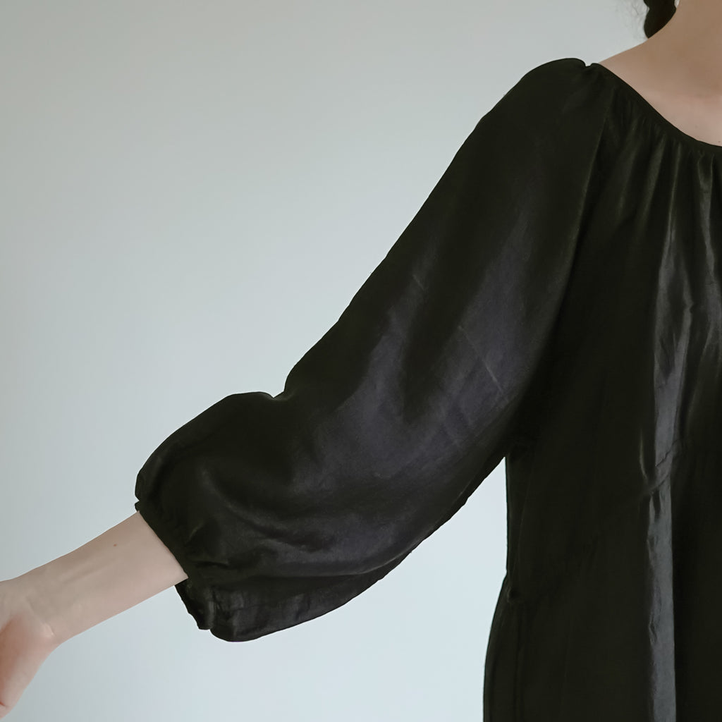 BUNON バックボタンドレス