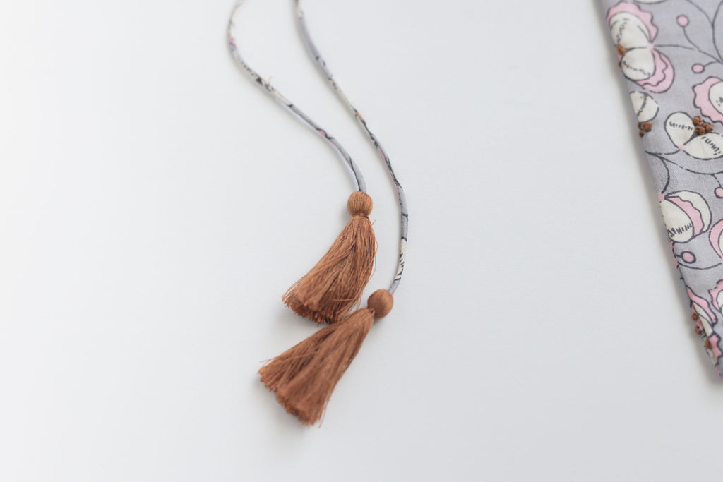 BUNON エンブロイダリー ドローストリングバッグ