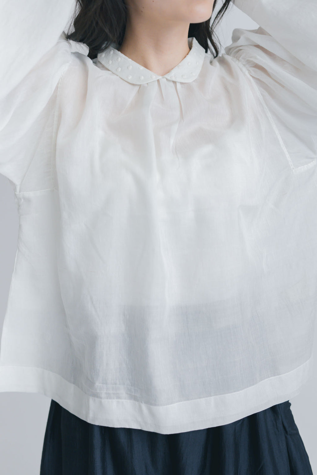 BUNON エンブロイダリー カラーブラウス(ドット)