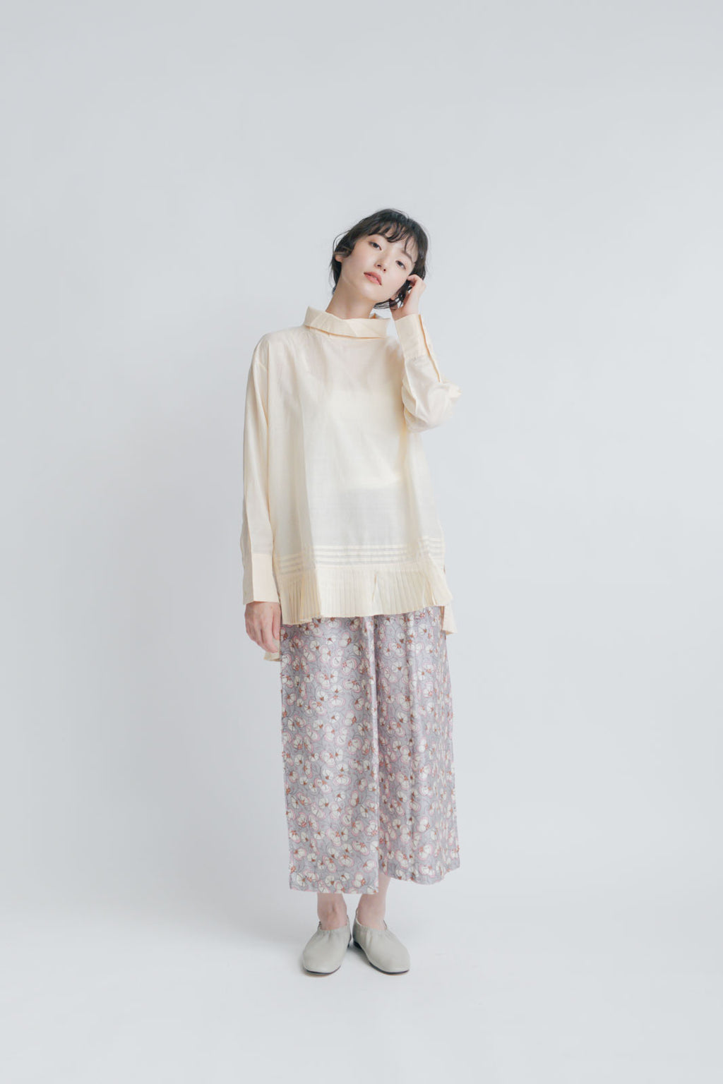 BUNON ワイドネック タックブラウス