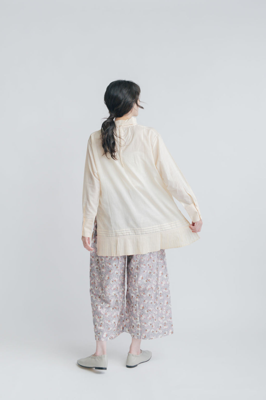 BUNON ワイドネック タックブラウス