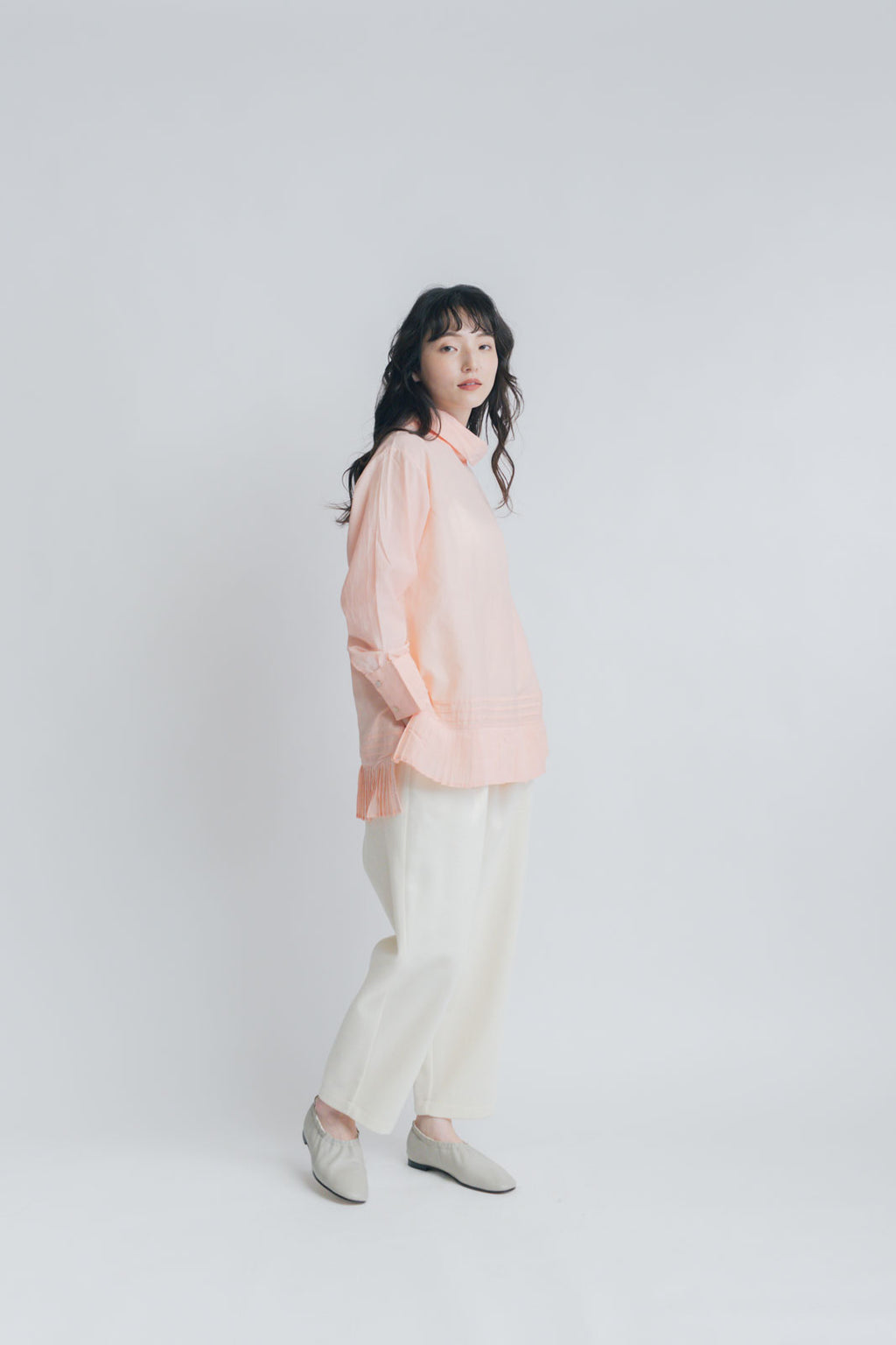 BUNON ワイドネック タックブラウス