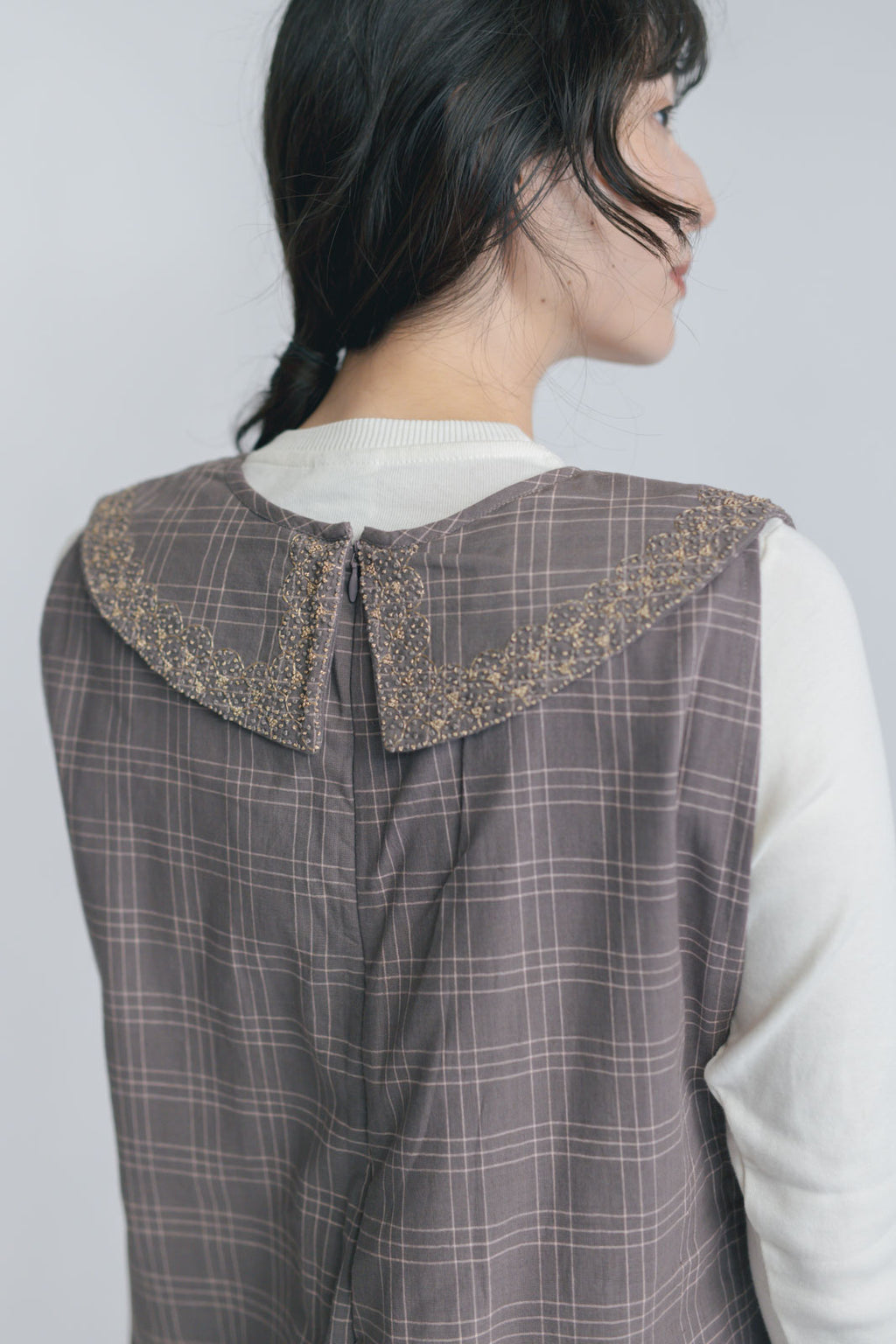 BUNON エンブロイダリーカラーオーバーオール エクリュ×ブルー